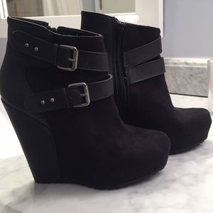 Wedge booties